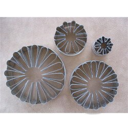 FV-038 4-Pc Chrysanthemum Flower Cu