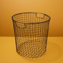 87-881 Black Wire Round Basket - La