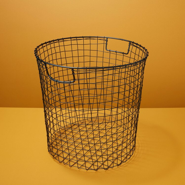 87-881 Black Wire Round Basket - La