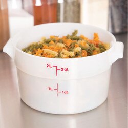 RFS2148 Cambro 2 qt Food Container