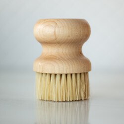08265 Clark's Small Scrub Brush