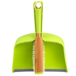 FC14604 Clean Team Brush and Dustpa