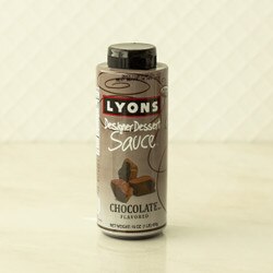 2663 Lyons Chocolate Sauce - 16 oz.