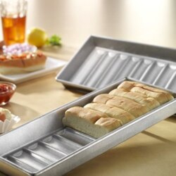 1190NE New England Hot Dog Bun Pan
