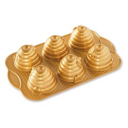 90777 Nordic Ware Beehive Bundt Cak