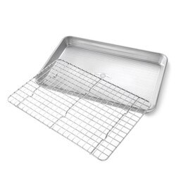1604CR USA Pan Quarter Size Pan w/
