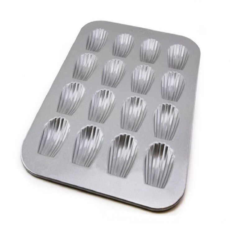 1297MD USA Pans 16-Well Madeleine P