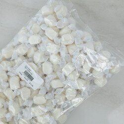 09241 Vanilla Taffy - 3 Lb. Bag
