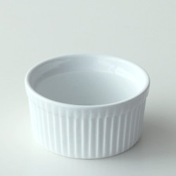 900015 8 oz. Ramekin - White