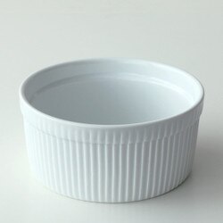 900016 White Souffle Dish - 1 Quart