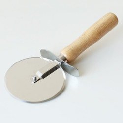 PC1 Pizza Cutter with Wooden Handle