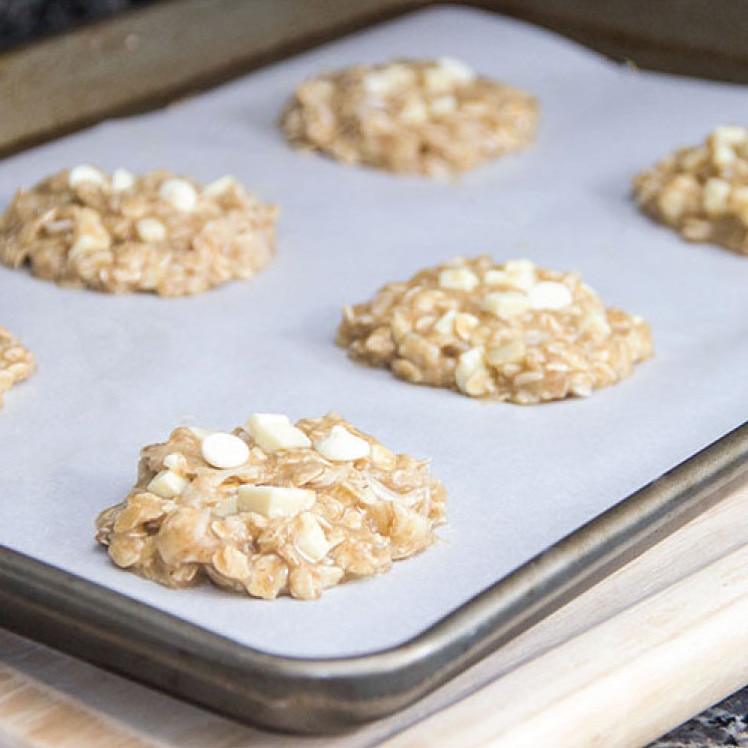 Frieling Parchment paper/pan liners, unbleached double-sided silicone  coated, pre-cut reusable sheets on a roll - 4 boxes per case