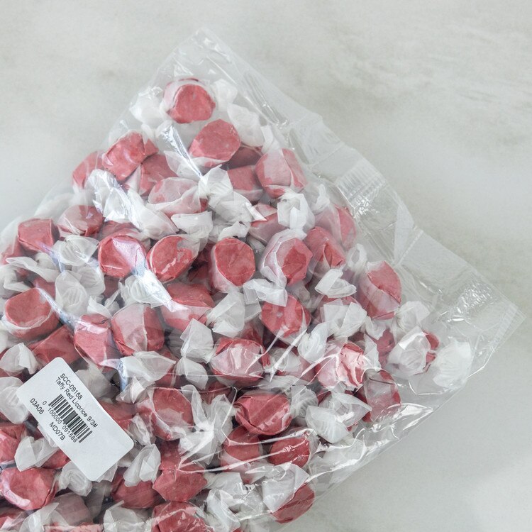 09158 Red Licorice Taffy - 3 Lb. Ba